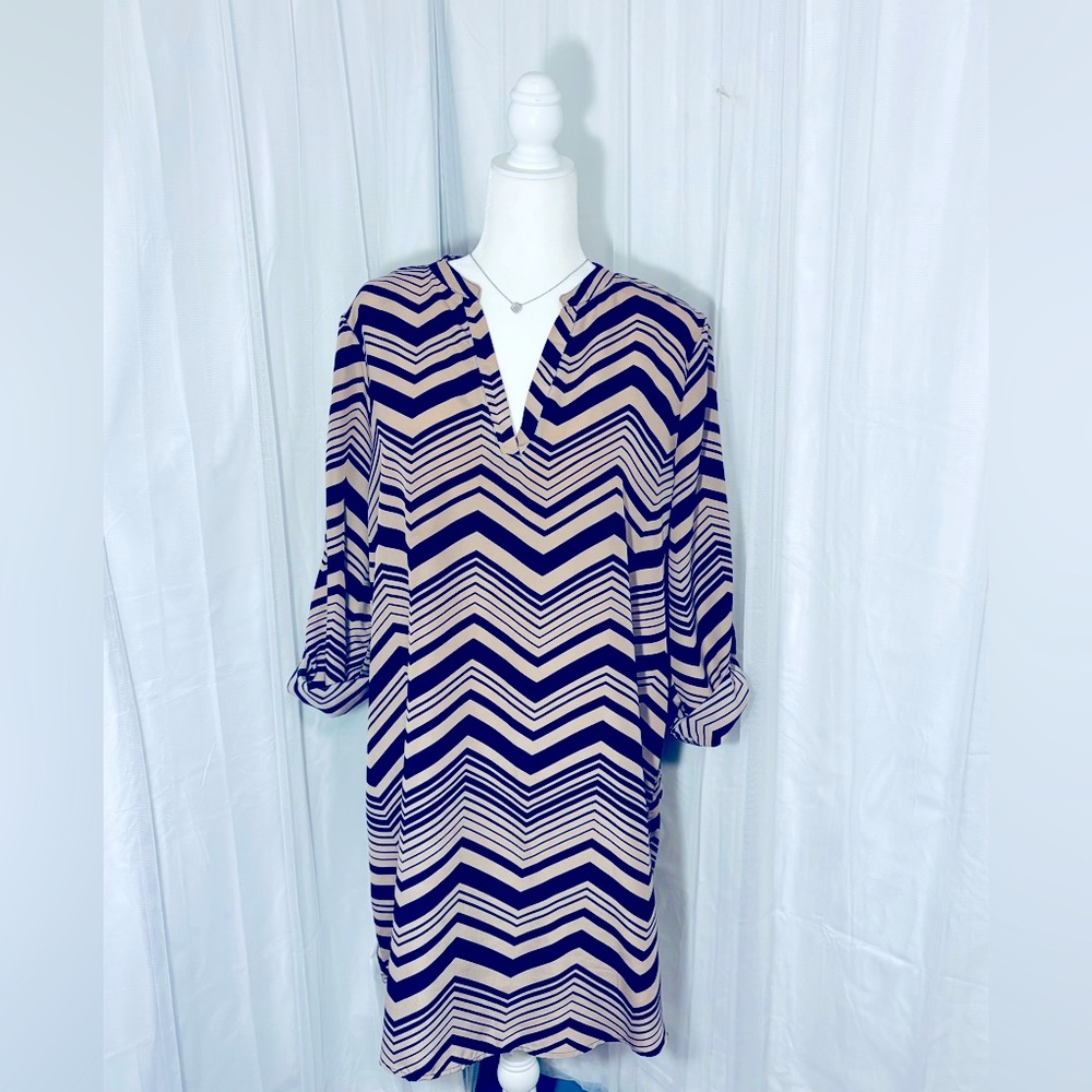 Geometric patterned sheath dress- No Boundries Size XXL
